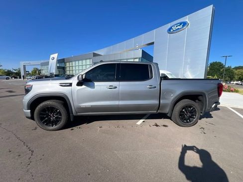 Used 2025 GMC Sierra 1500 Elevation w/ Preferred Package AWD/4WD image 8