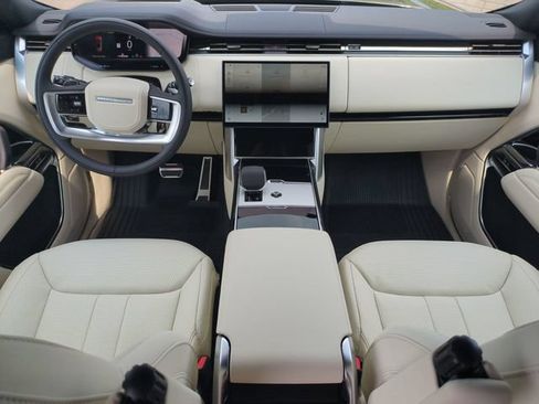 New 2026 Land Rover Range Rover Long Wheelbase SE AWD/4WD image 14