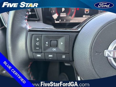 Used 2025 Nissan Kicks SR FWD image 18