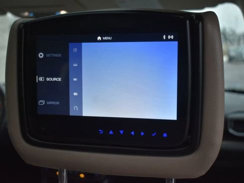 Used 2022 Ford Explorer Limited image 53