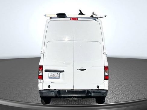 Used 2021 Nissan NV 3500 SL image 5