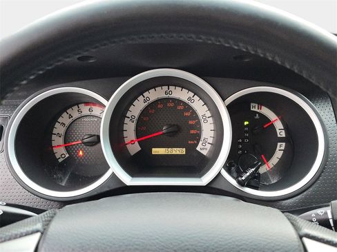 Used 2012 Toyota Tacoma PreRunner image 25