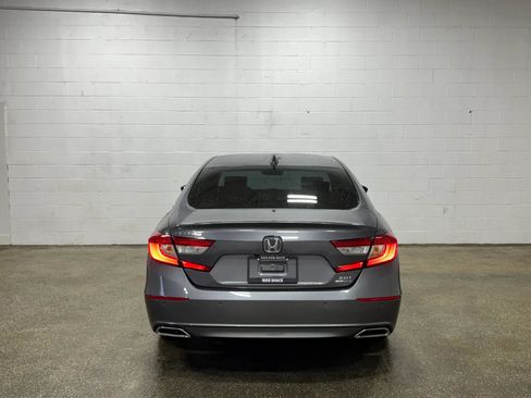 Used 2021 Honda Accord Touring image 4
