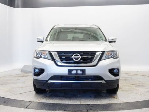 Used 2019 Nissan Pathfinder SL image 10
