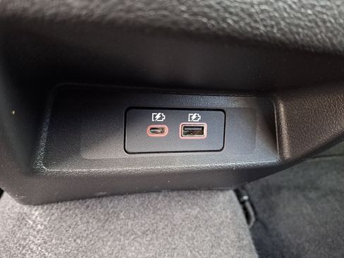 Used 2023 Nissan Altima 2.5 SV FWD image 12