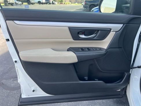 Used 2018 Honda CR-V LX image 15