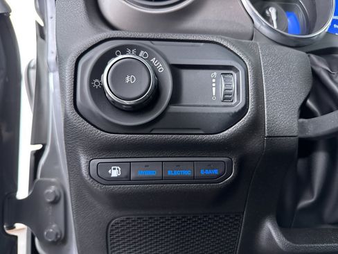 Used 2023 Jeep Wrangler Unlimited w/ Cold Weather Group AWD/4WD image 29
