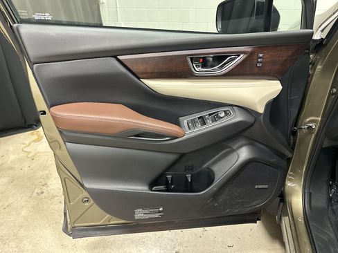 Used 2022 Subaru Ascent Touring AWD/4WD image 14