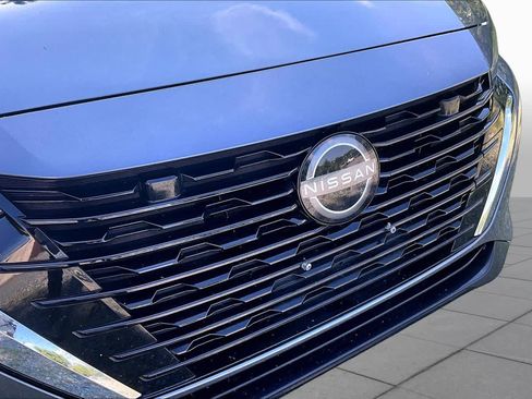 Used 2024 Nissan Sentra SV FWD image 30