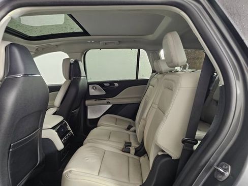 Certified 2025 Lincoln Aviator Reserve w/ Equipment Group 201A AWD/4WD image 19