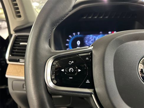Certified 2024 Volvo XC90 B6 Plus w/ Protection Package Premier image 13