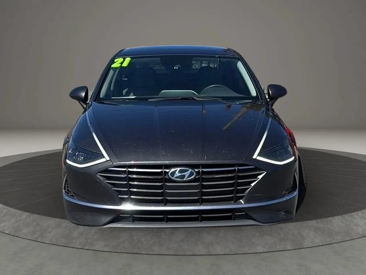 Used 2021 Hyundai Sonata SE FWD image 2
