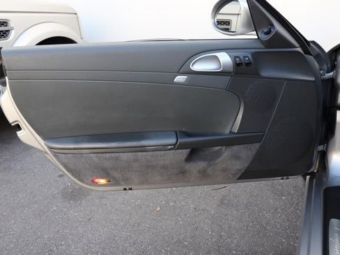 Used 2009 Porsche Cayman image 35