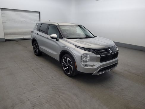 Used 2022 Mitsubishi Outlander SE AWD/4WD image 13