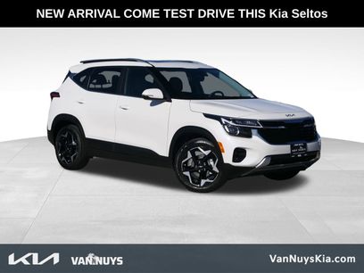 Certified 2025 Kia Seltos EX w/ EX Sunroof Package