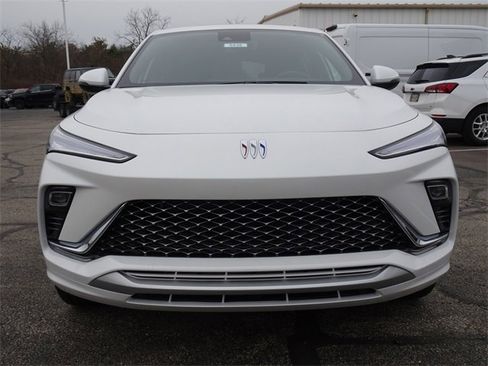 New 2026 Buick Envista Avenir image 8