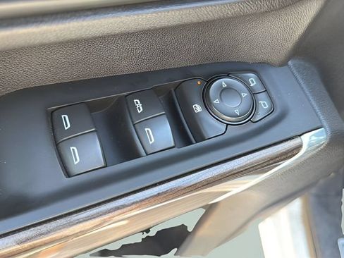 Used 2023 Chevrolet Silverado 2500 LT AWD/4WD image 20