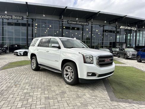 Used 2020 GMC Yukon SLT image 2