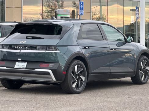 New 2026 Hyundai Ioniq 5 SE image 4