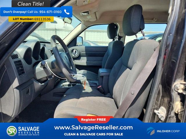 Used 2011 Dodge Nitro SE RWD image 9