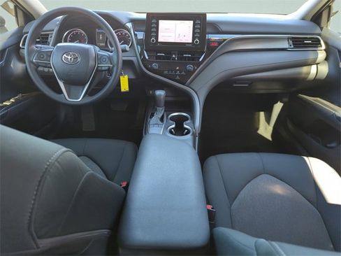 Used 2023 Toyota Camry LE image 18