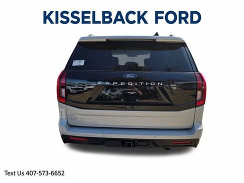 New 2026 Ford Expedition Active image 4
