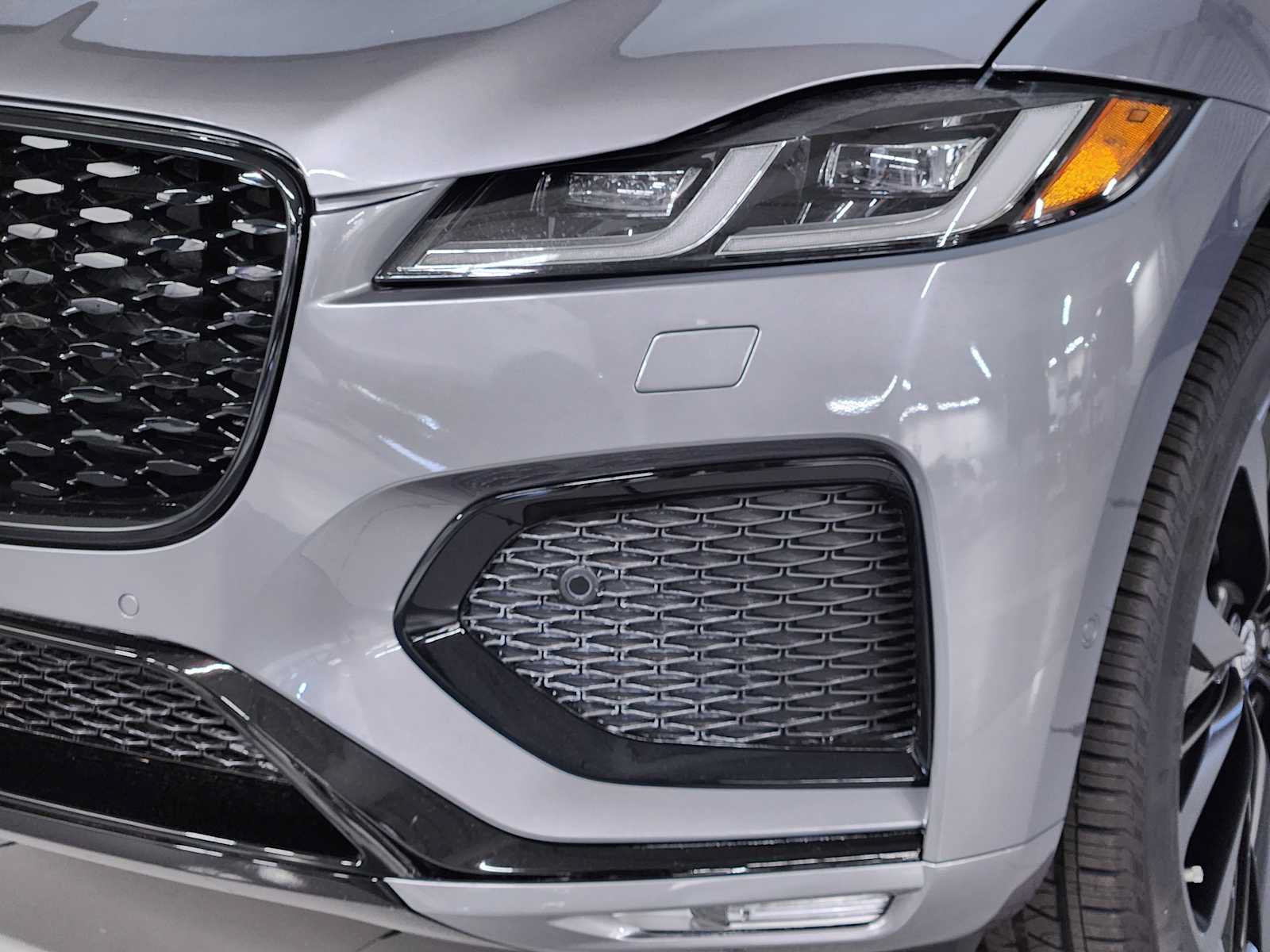 New 2026 Jaguar F-PACE R-Dynamic S AWD/4WD image 12