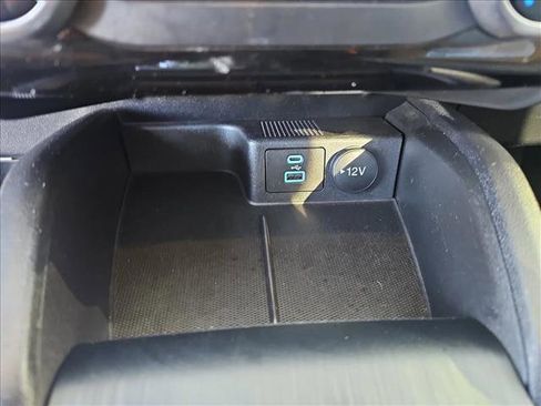 Certified 2022 Ford Escape SE image 16