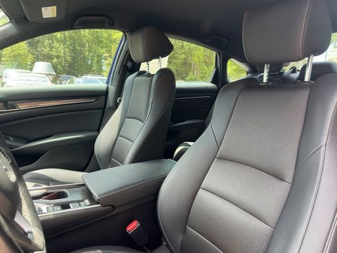 Used 2022 Honda Accord Sport image 11