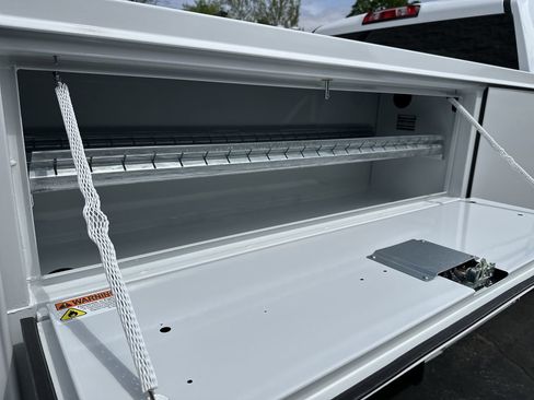 New 2025 GMC Sierra 2500 Pro w/ Convenience Package image 26