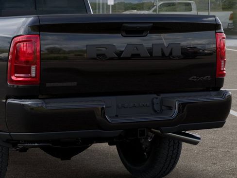 New 2026 RAM 2500 Big Horn AWD/4WD image 14
