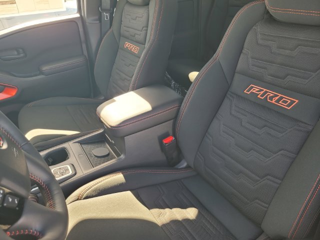New 2027 Nissan Frontier PRO-4X AWD/4WD image 8