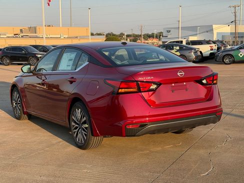 New 2026 Nissan Altima 2.5 SV FWD image 5