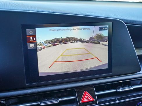 Certified 2025 Kia Niro LX image 26