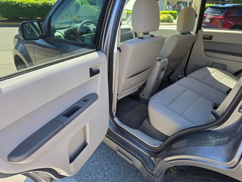 Used 2012 Ford Escape XLT w/ Cargo Pkg AWD/4WD image 18
