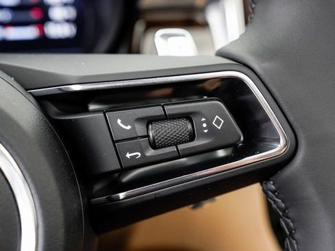 New 2026 Porsche Macan image 15