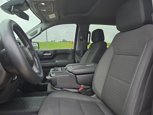 Used 2024 Chevrolet Silverado 1500 Custom w/ Dark Appearance Package AWD/4WD image 20