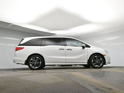 Used 2023 Honda Odyssey Elite image 41
