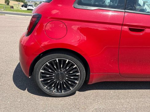 Used 2024 FIAT 500 e (RED) FWD image 21