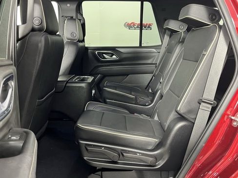 Used 2022 GMC Yukon SLT w/ SLT Luxury Package image 26