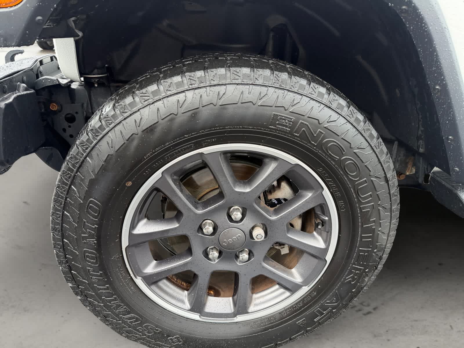 Used 2020 Jeep Gladiator Overland AWD/4WD image 10