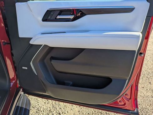 New 2026 Chevrolet Tahoe Premier w/ Sun And Tow Package image 39