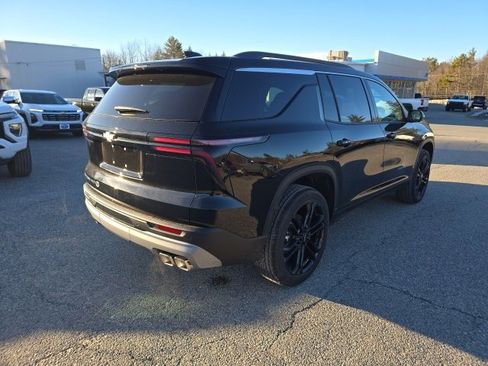 New 2026 Chevrolet Traverse LT w/ LPO, Floor Liner Package image 5