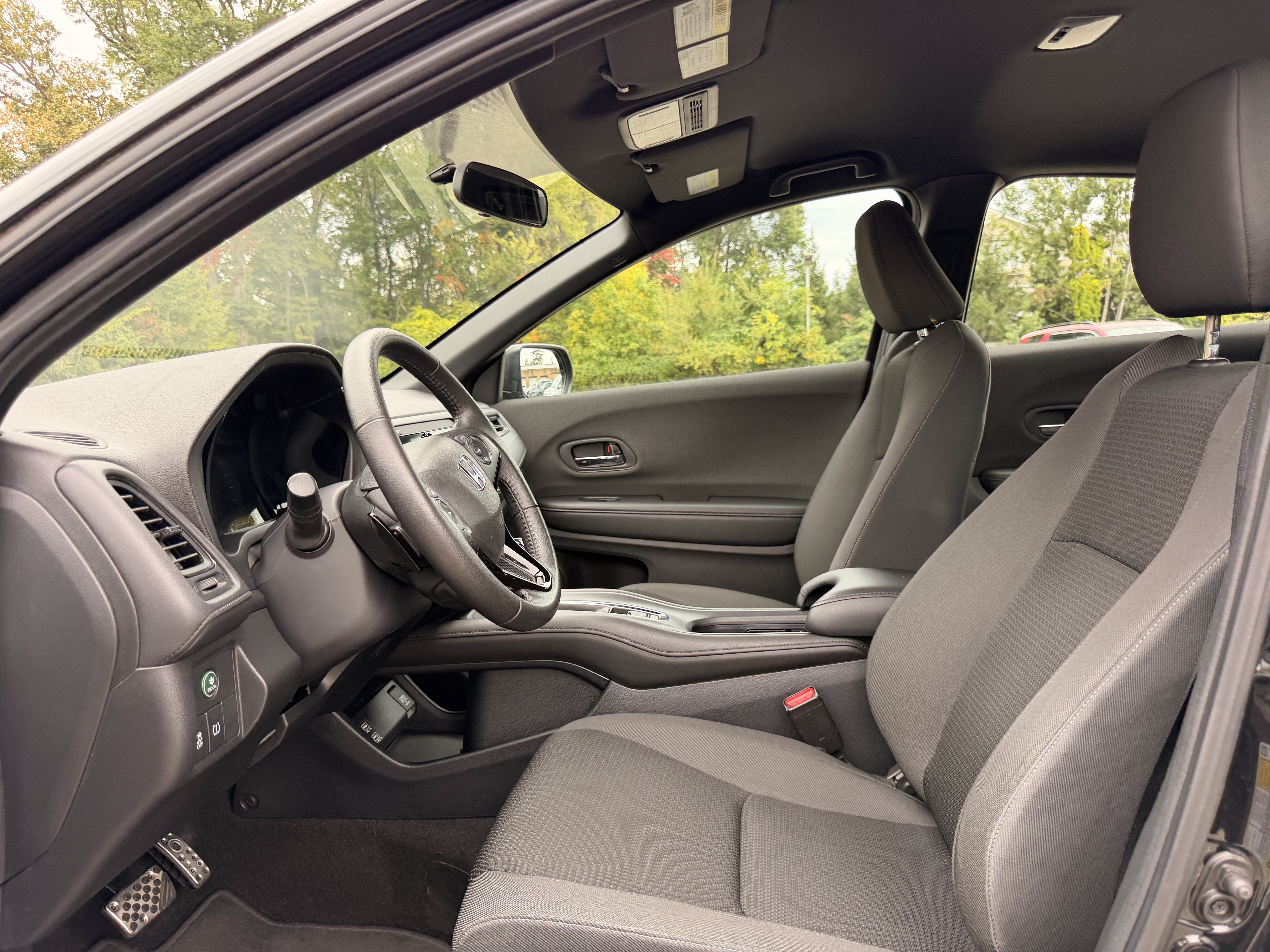 Used 2020 Honda HR-V Sport image 15