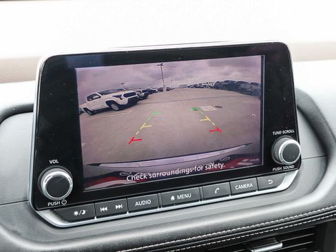 Used 2023 Nissan Rogue SV w/ SV Premium B Package FWD image 25