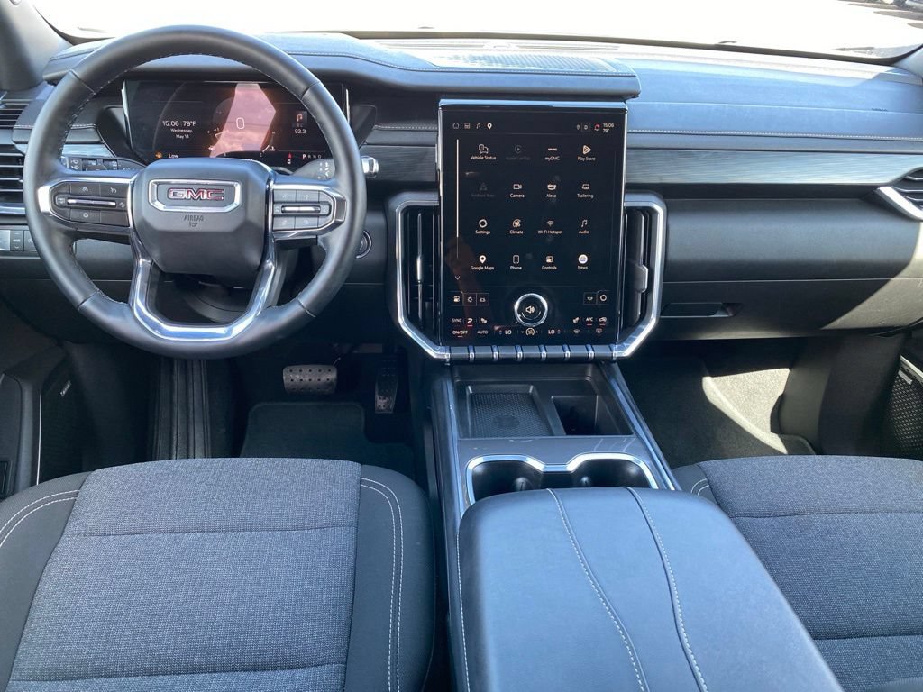 Used 2025 GMC Acadia Elevation FWD image 4
