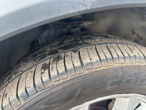 Used 2021 Ford Explorer XLT w/ Equipment Group 202A image 30