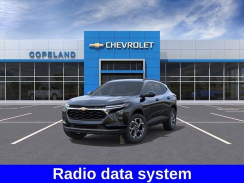 New 2026 Chevrolet Trax LT w/ Driver Confidence Package image 9