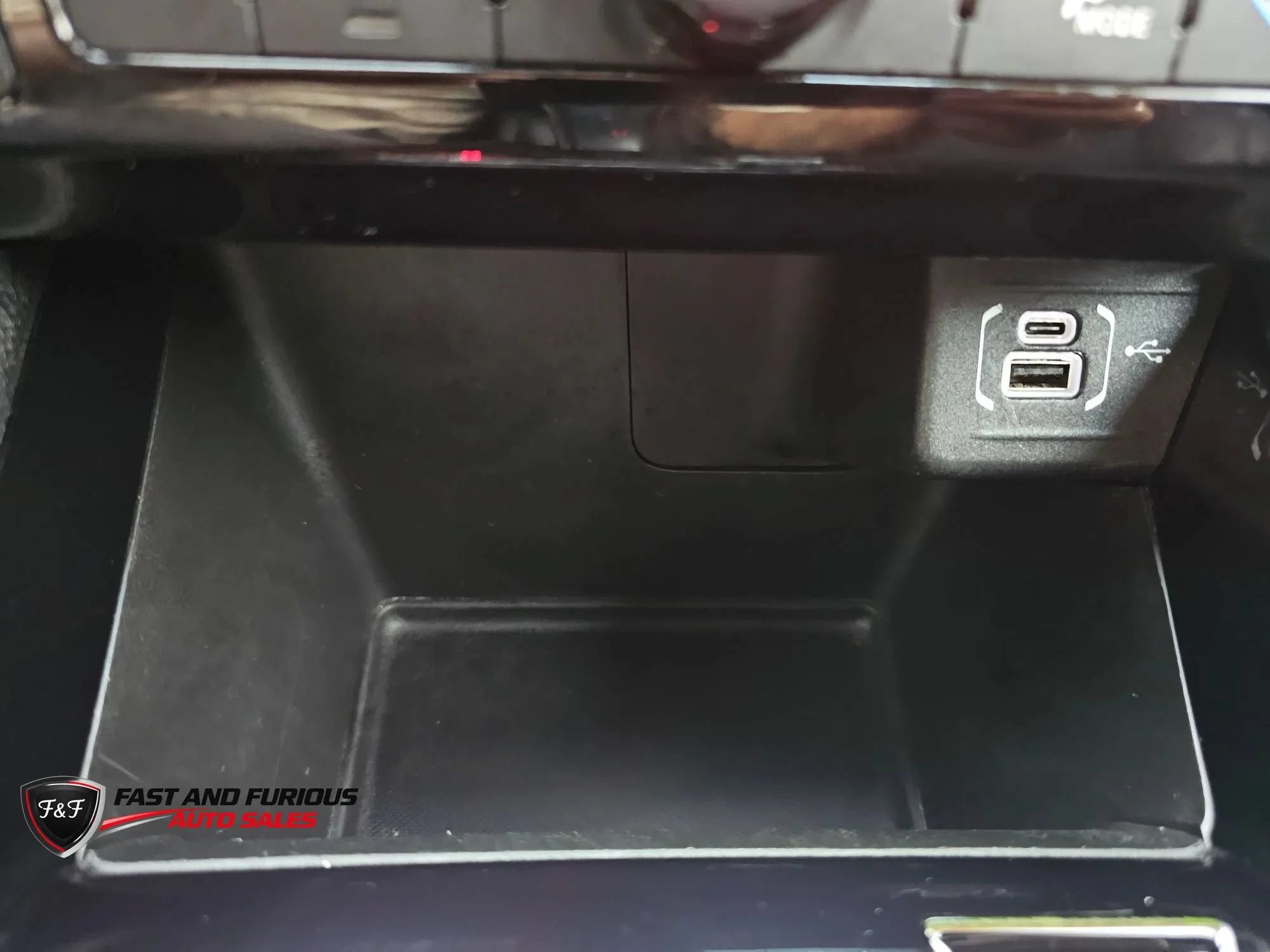 Used 2025 Jeep Compass Trailhawk AWD/4WD image 23