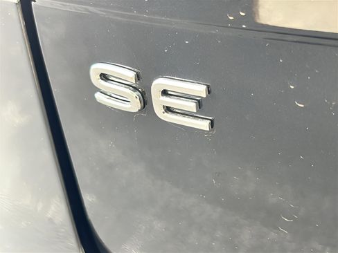 Used 2024 Volkswagen Tiguan SE R-Line FWD image 28